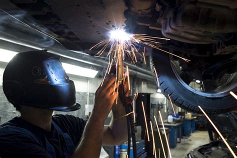 metal fabrication trainaig|automotive fabrication school.